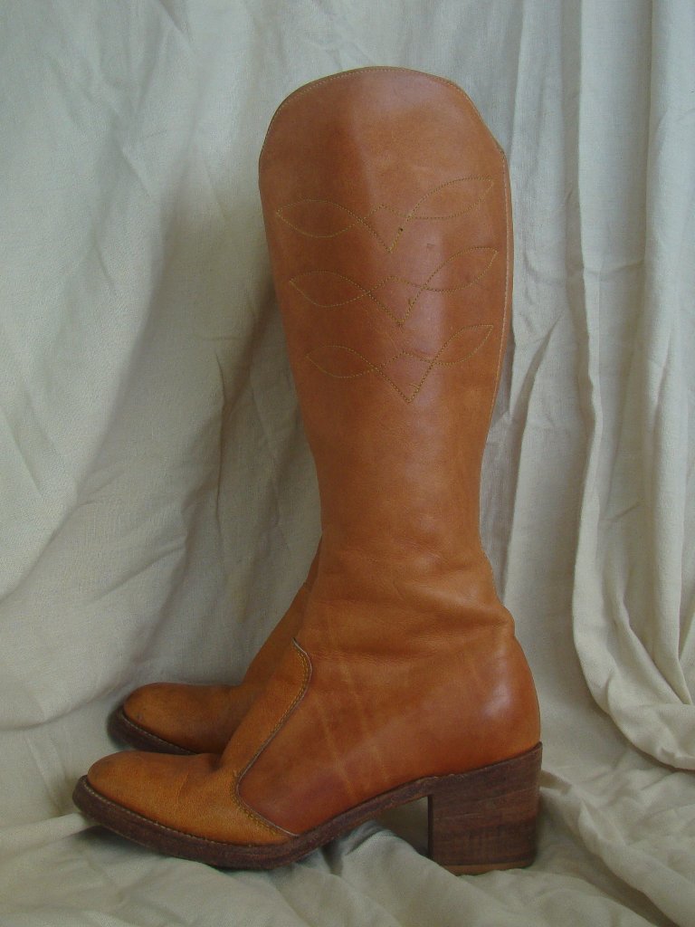 Frye Campus Black Label Tan 70s Vintage Boots W/ Stitching